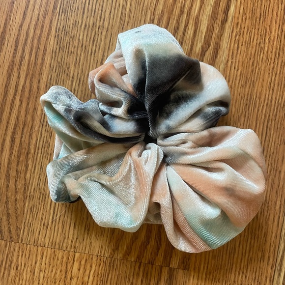 Free People Tie Dye Velvet Mega Scrunchie - Picture 6 of 6